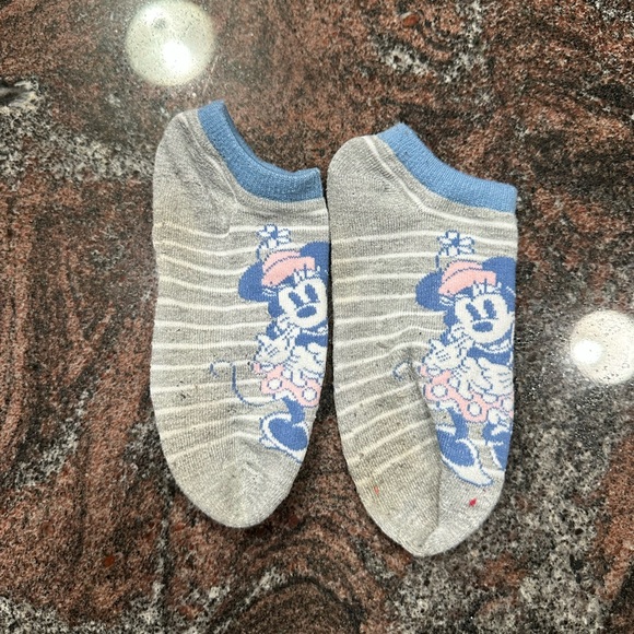 Women’s Disney socks- set of 6 pairs - Picture 5 of 7